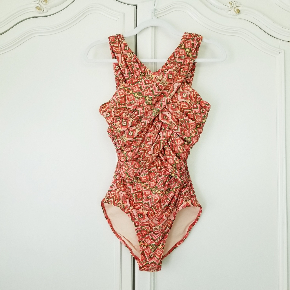 Garnet Hill Coral Sunset Ikat Ruched Front Underwire One Piece Swimsuit Size 4